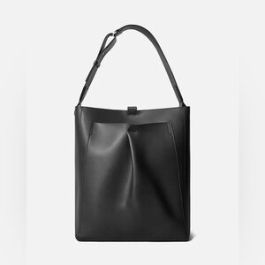 Everlane The Studio Bag in Black